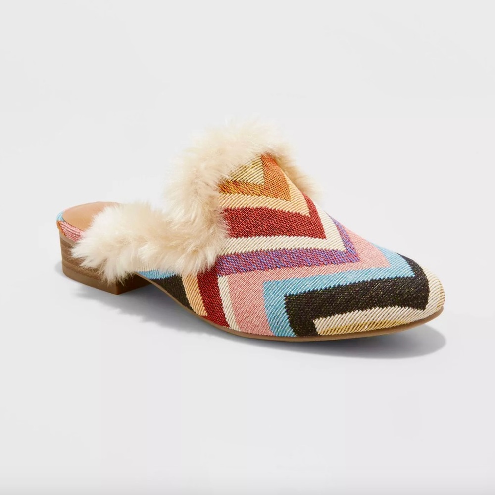 Universal Threads Bibiana Faux Fur Lined Mules - Size 7
